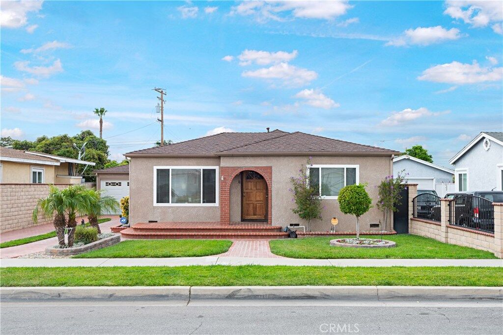 Property Photo:  15313 Cabell Avenue  CA 90706 