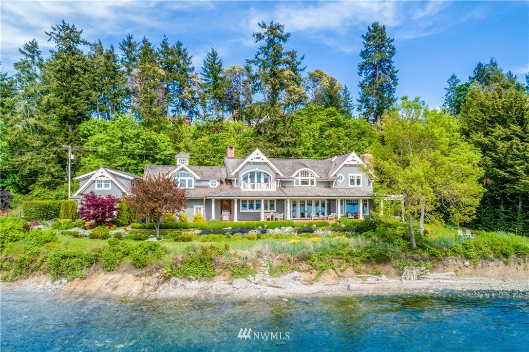 Property Photo:  9515 NE South Beach Drive  WA 98110 