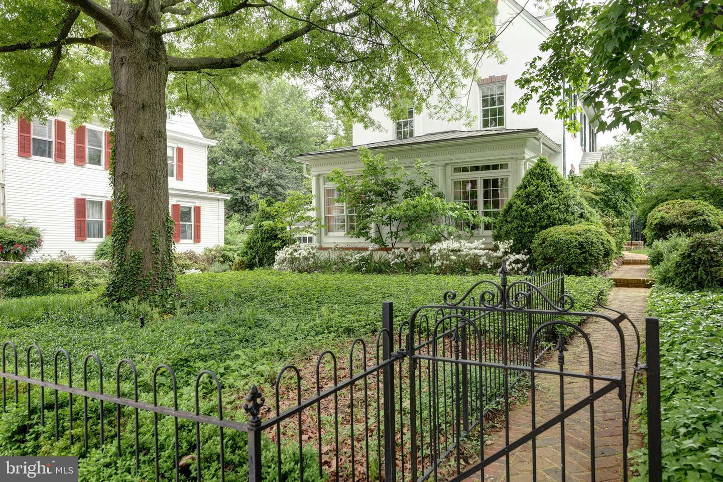 Property Photo:  108 N Water Street  MD 21620 