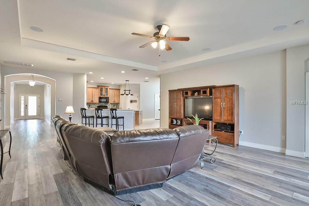 Property Photo: 11124 Foster Carriage Road FL 33547