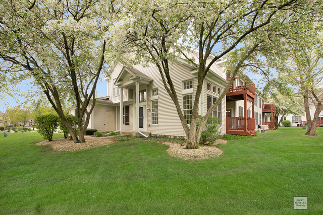 Property Photo: 1510 Longbranch Court 0 IL 60565