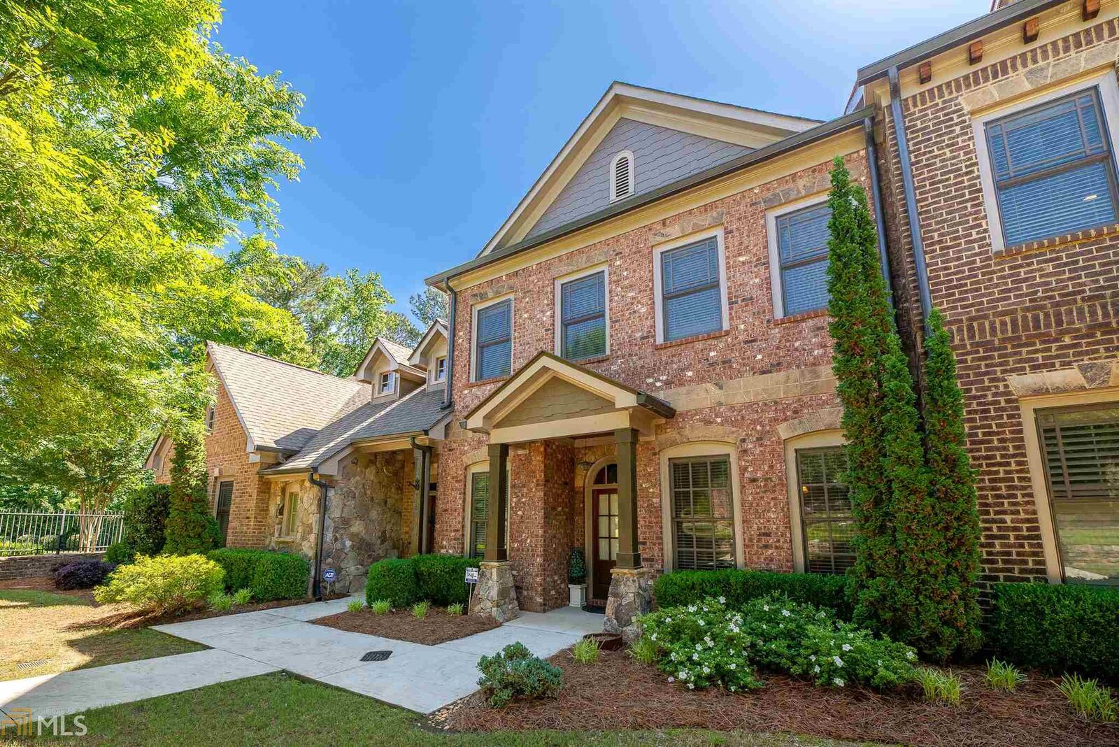 Property Photo: 9096 Tuckerbrook Lane GA 30022