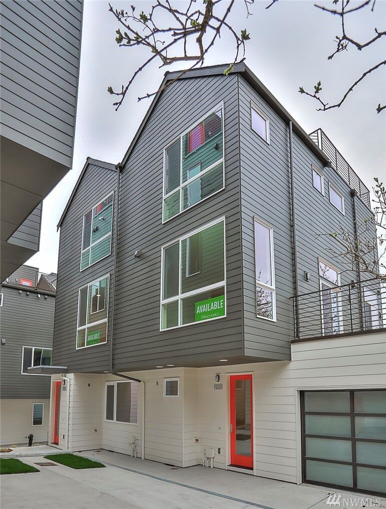 Property Photo: 14317 Phinney Ave N A WA 98103