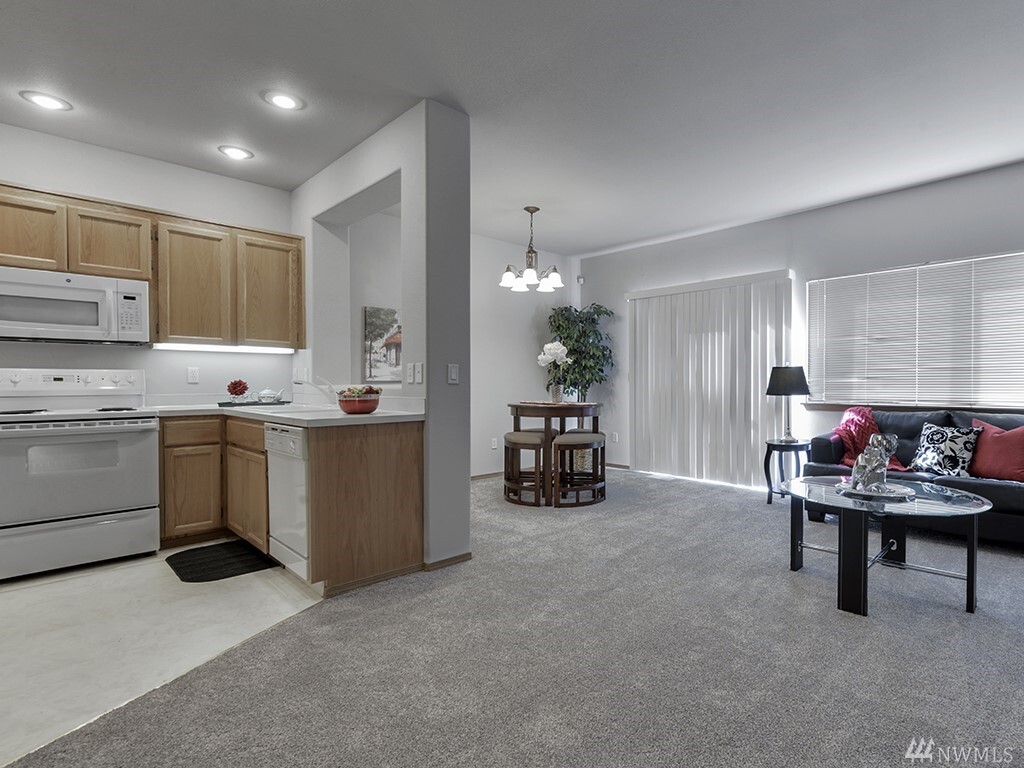 Property Photo: 6206 126th St E WA 98373