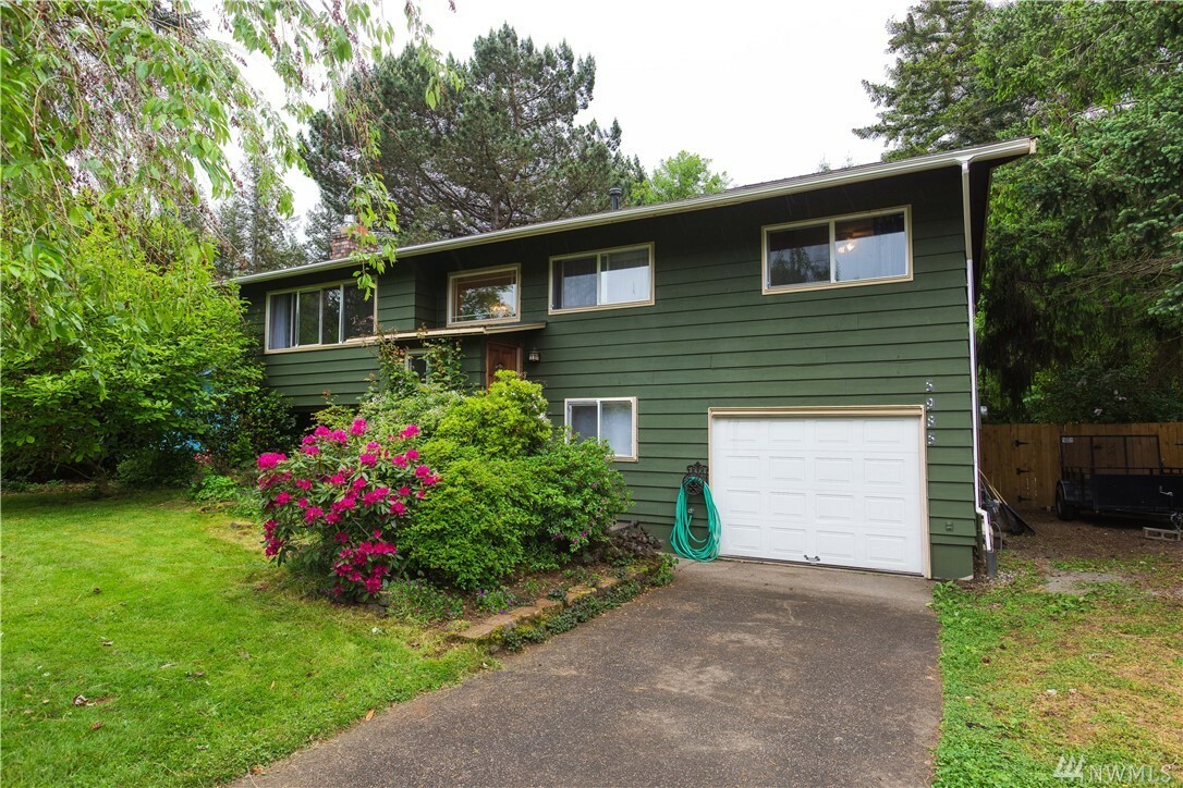 Property Photo:  5985 Paradise Dr  WA 98248 