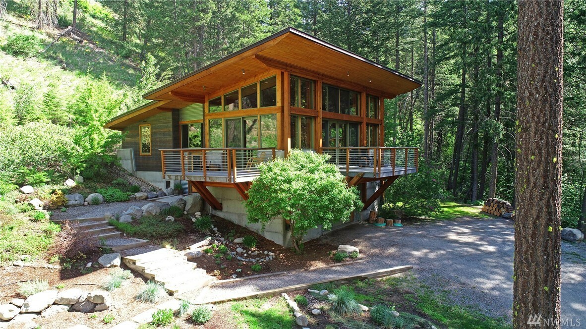 Property Photo:  13 Wintergreen Rd  WA 98862 