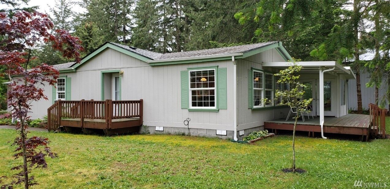 Property Photo:  12541 Rainier Acres Rd SE  WA 98576 