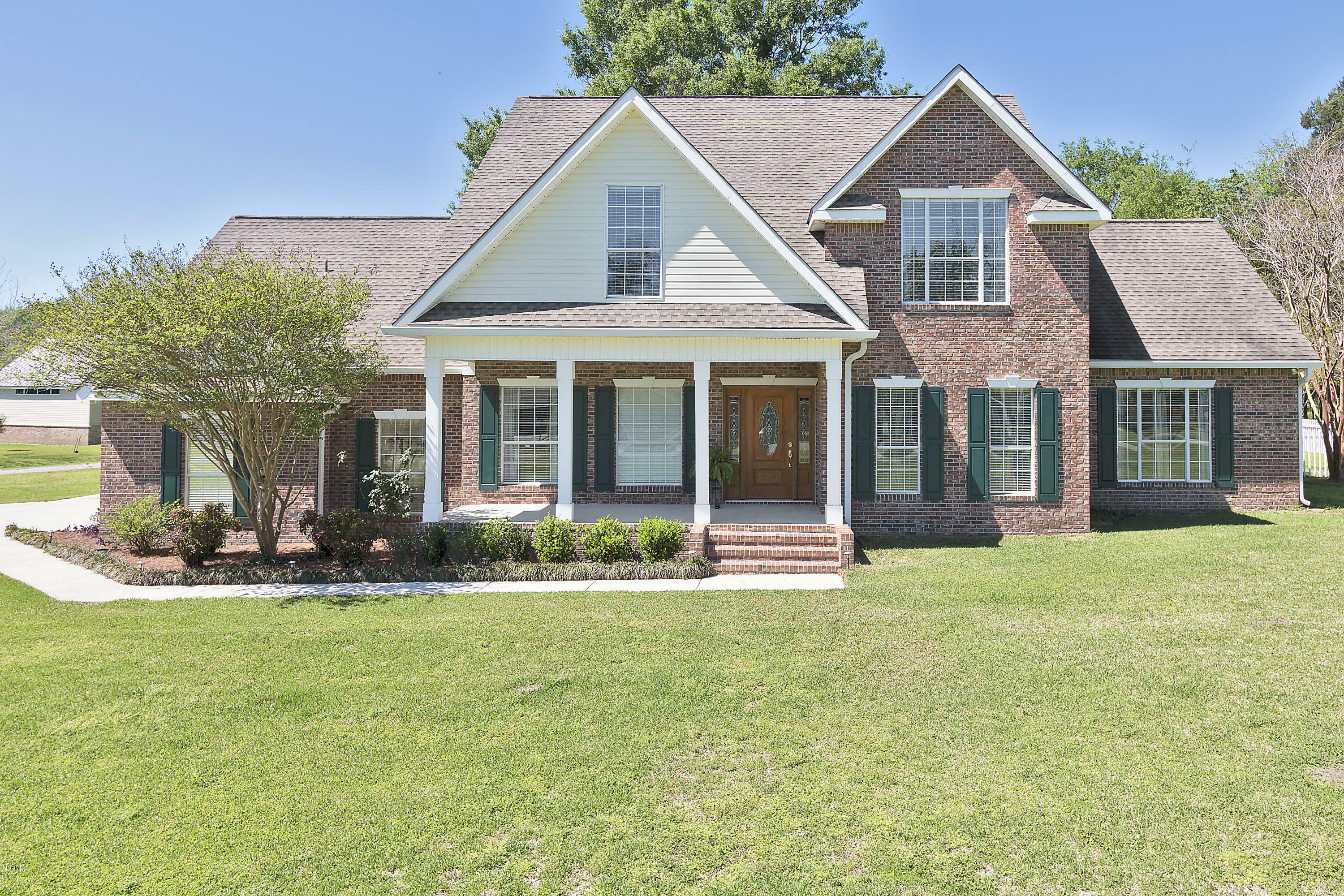 Property Photo: 18278 Robinwood Drive MS 39574