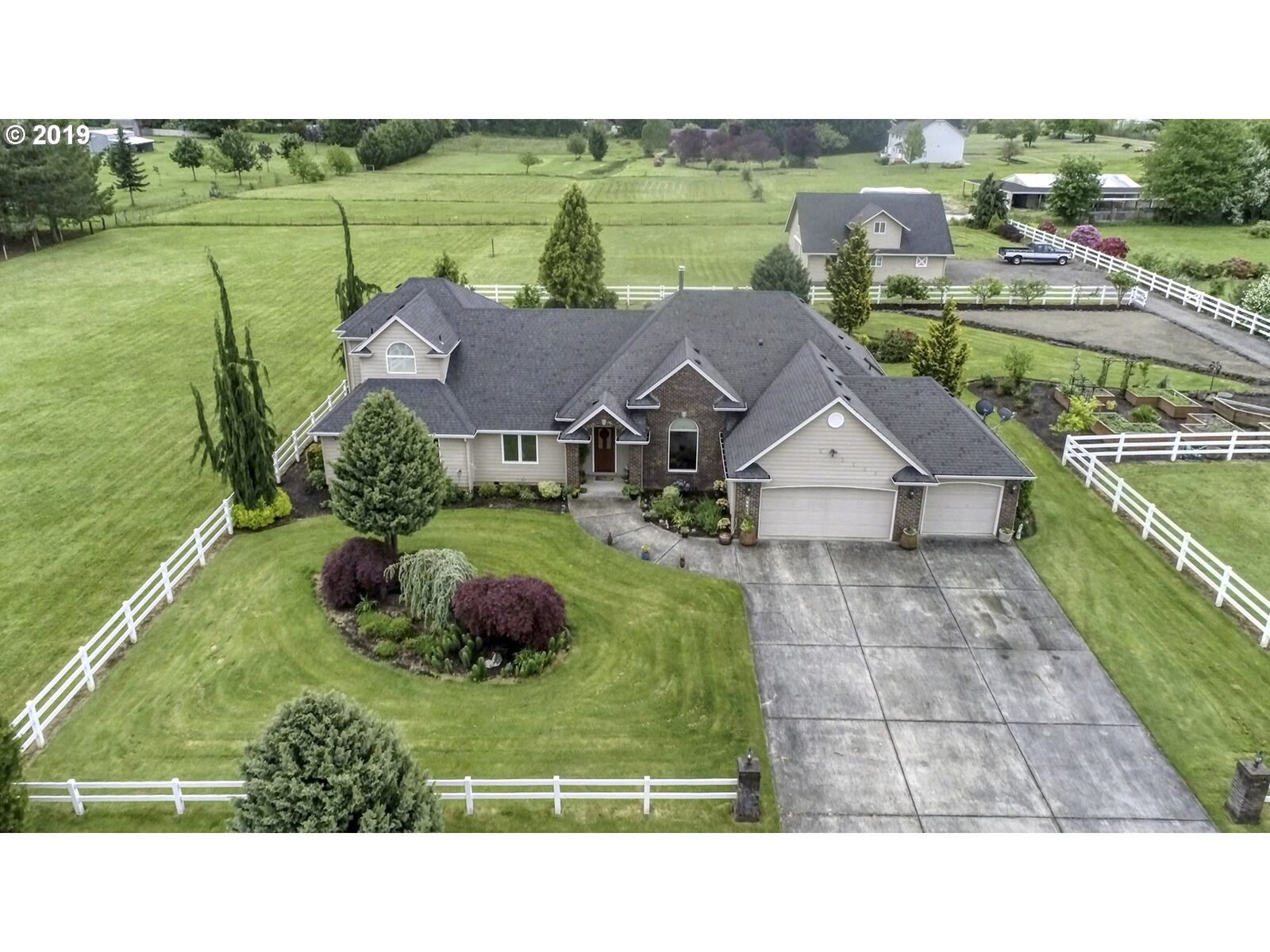 Property Photo: 18611 NE 204th Ave WA 98606