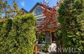 Property Photo:  110 30th Ave  WA 98122 