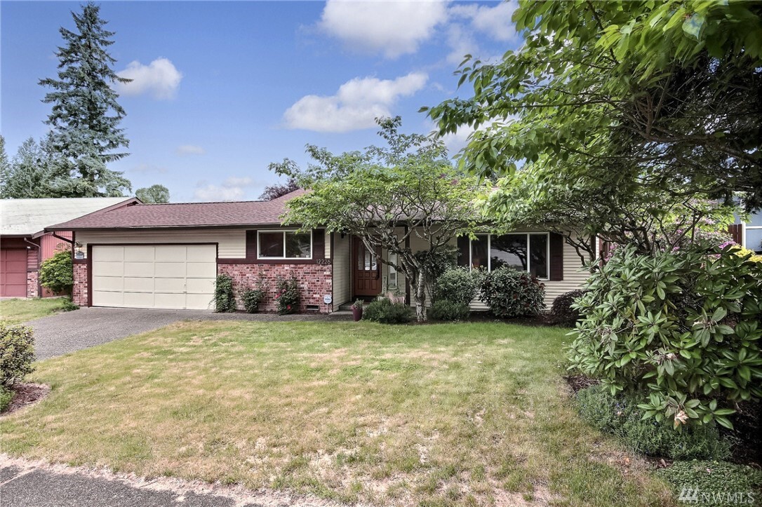 Property Photo: 12226 SE 223rd Dr WA 98031