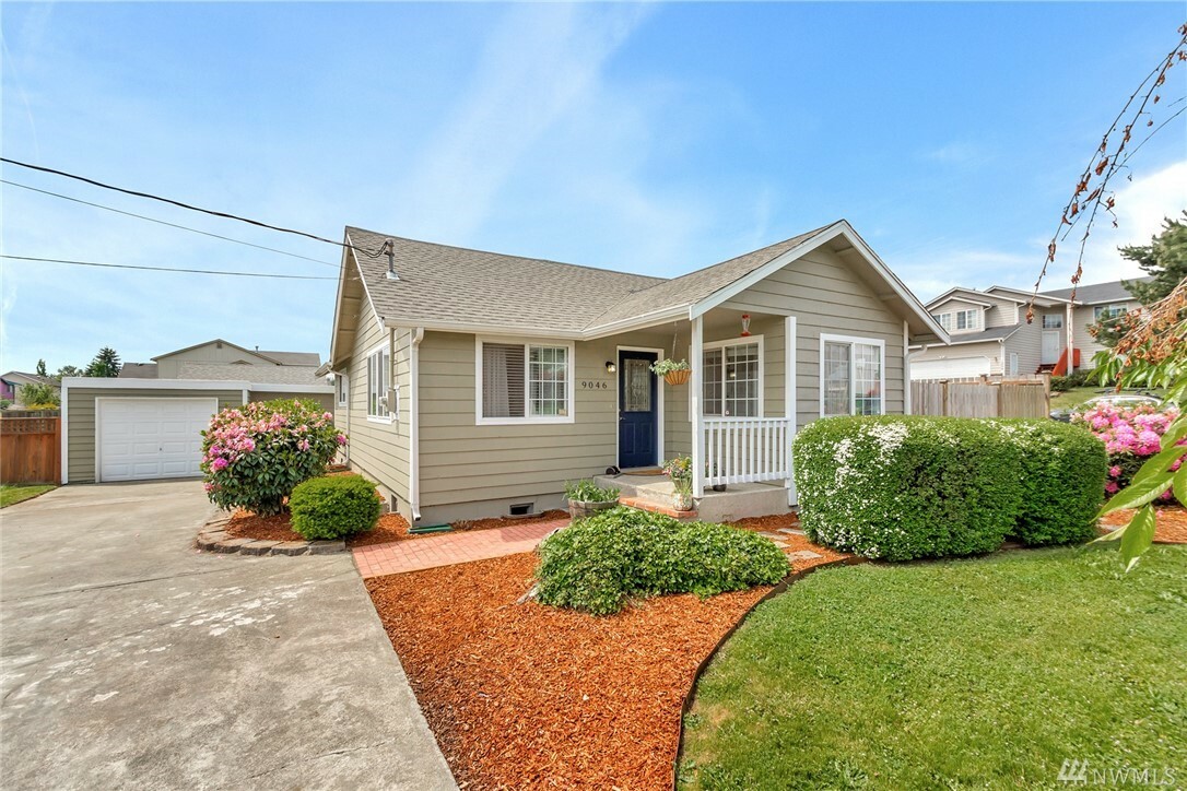 Property Photo:  9046 S L St  WA 98444 