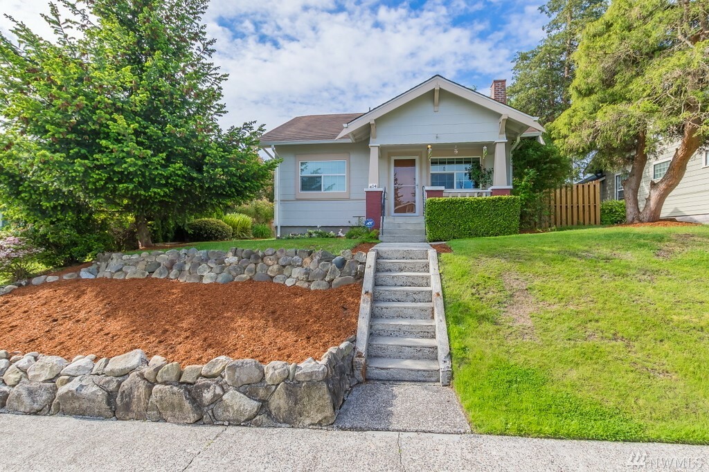 Property Photo: 414 S 54th St WA 98408