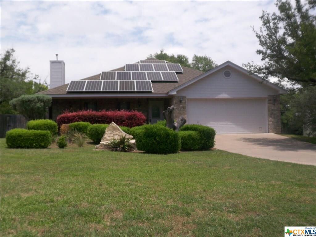 Property Photo: 2103 Rocky Mountain Drive TX 76550
