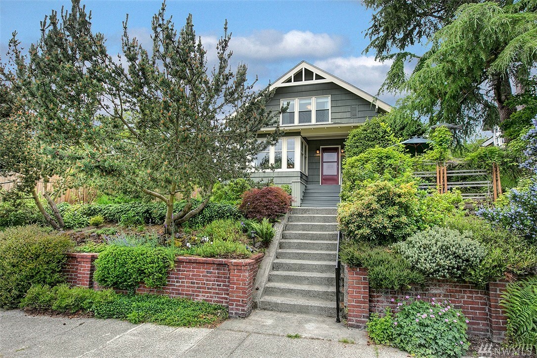 2727 34th Ave S  Seattle WA 98144 photo