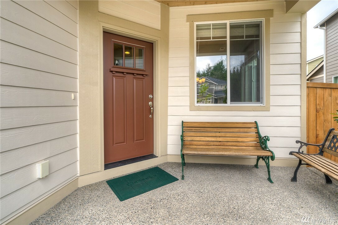 Property Photo: 17211 114th Avenue E WA 98374