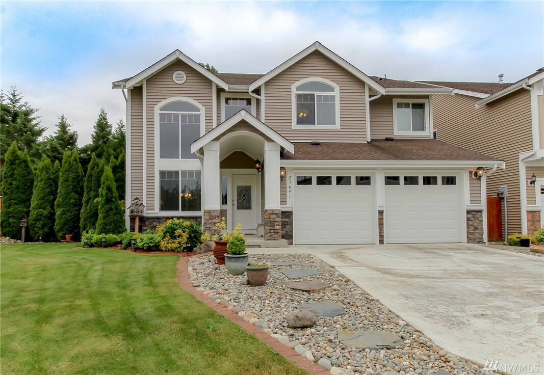 Property Photo: 23641 SE 282nd St WA 98038