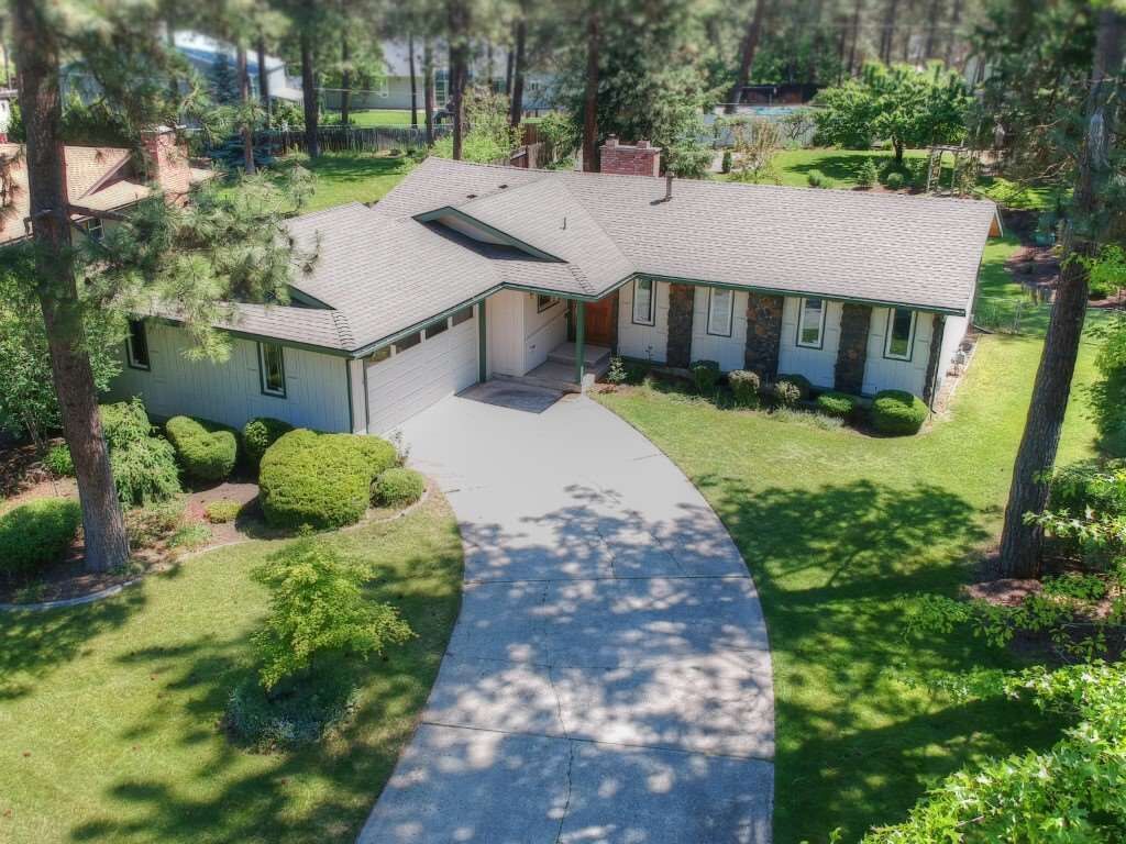 Property Photo: 12020 N Normandie St WA 99218-1939