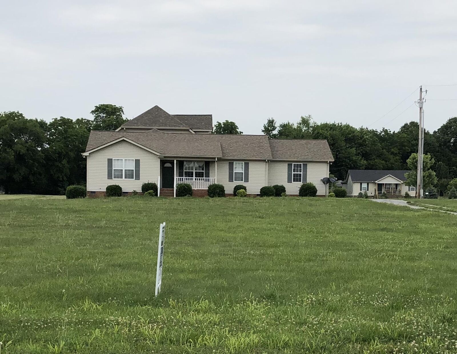 Property Photo: 4577 E Richmond Shop Rd TN 37090