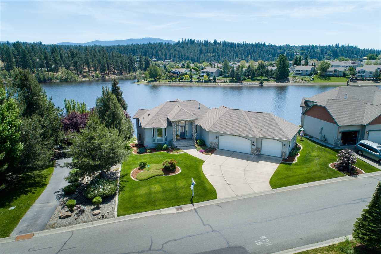 Property Photo: 503 S Shelley Lake Ln WA 99037-7999