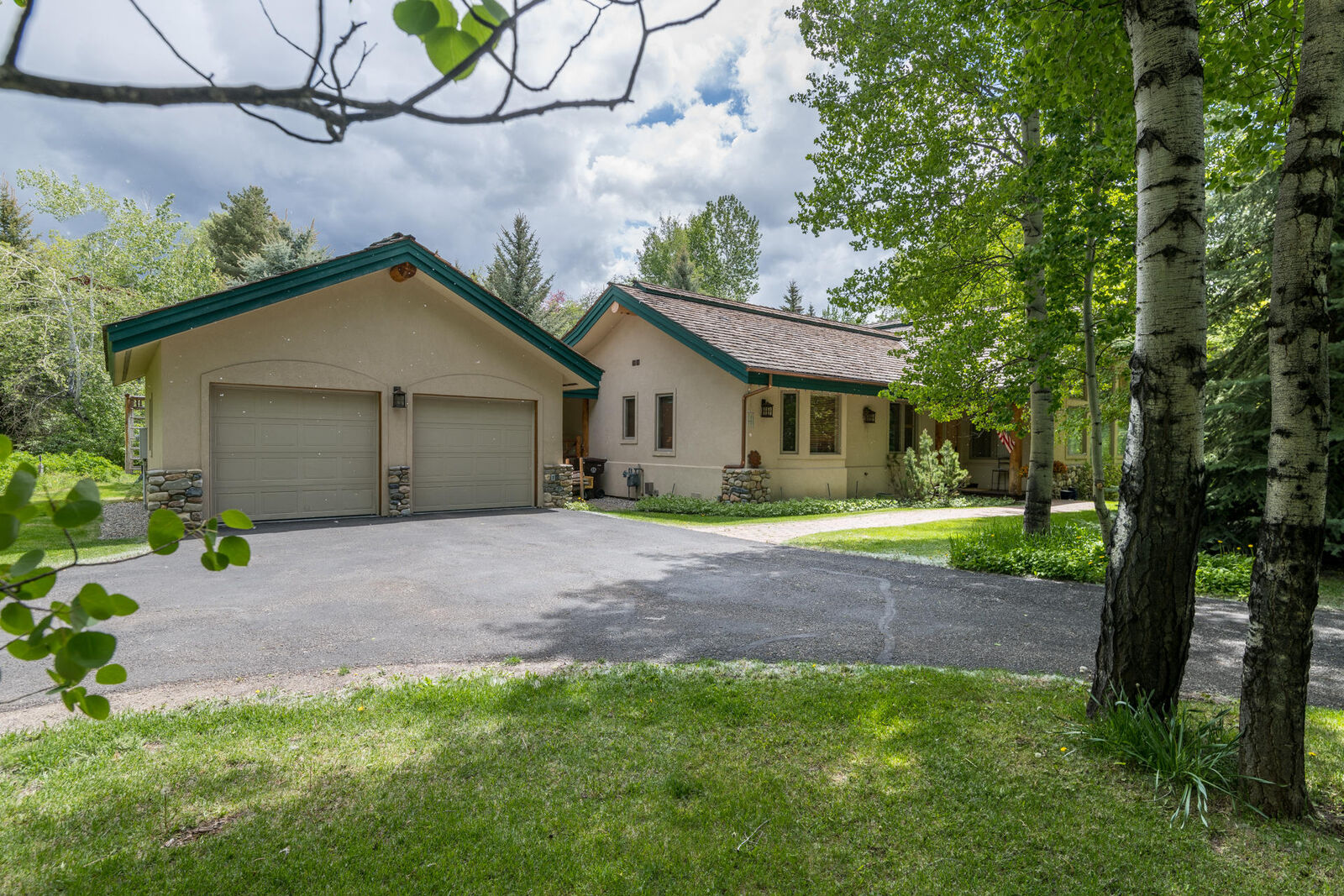 Property Photo: 218 Teal Dr ID 83333