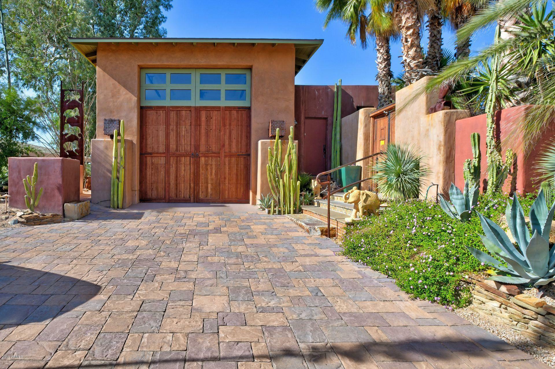 Property Photo:  7820 E Rambling Road  AZ 85377 