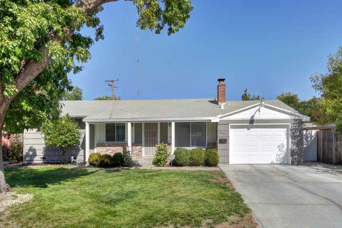 Property Photo:  4407 Durer Parkway  CA 95823 