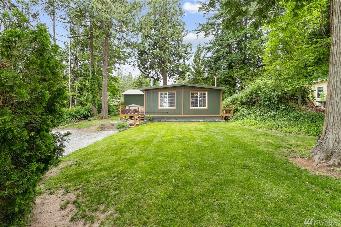 Property Photo: 4527 Orcas Wy WA 98248