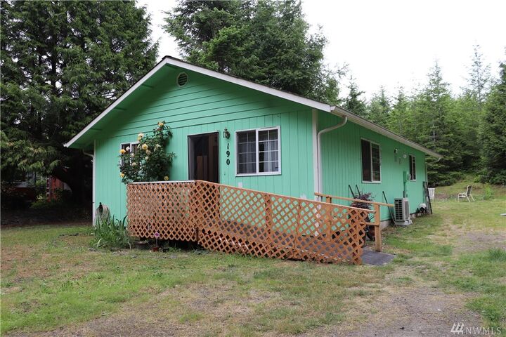 Property Photo:  190 E Willapa Rd  WA 98584 