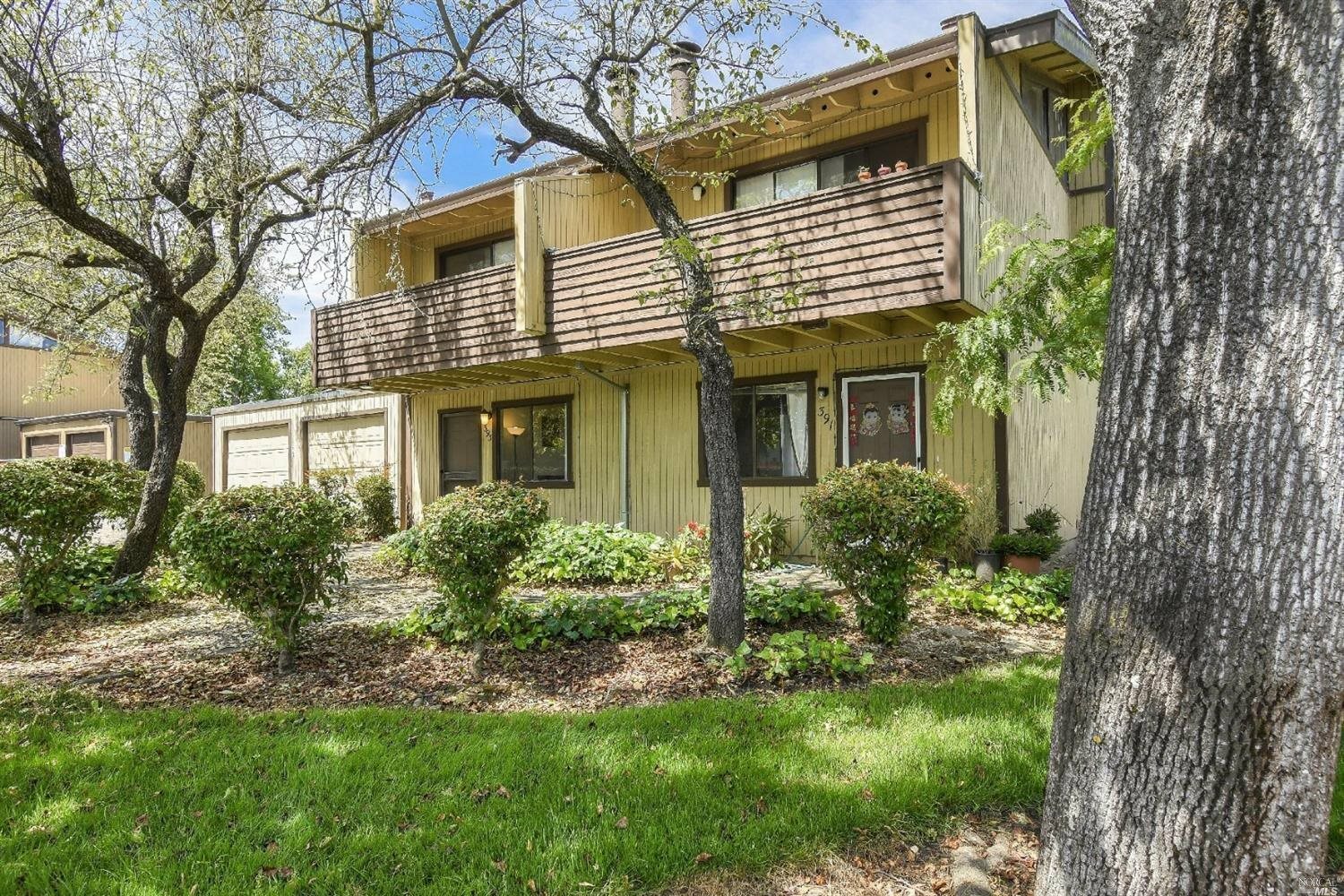 Property Photo: 391 Brockhurst Drive CA 95401