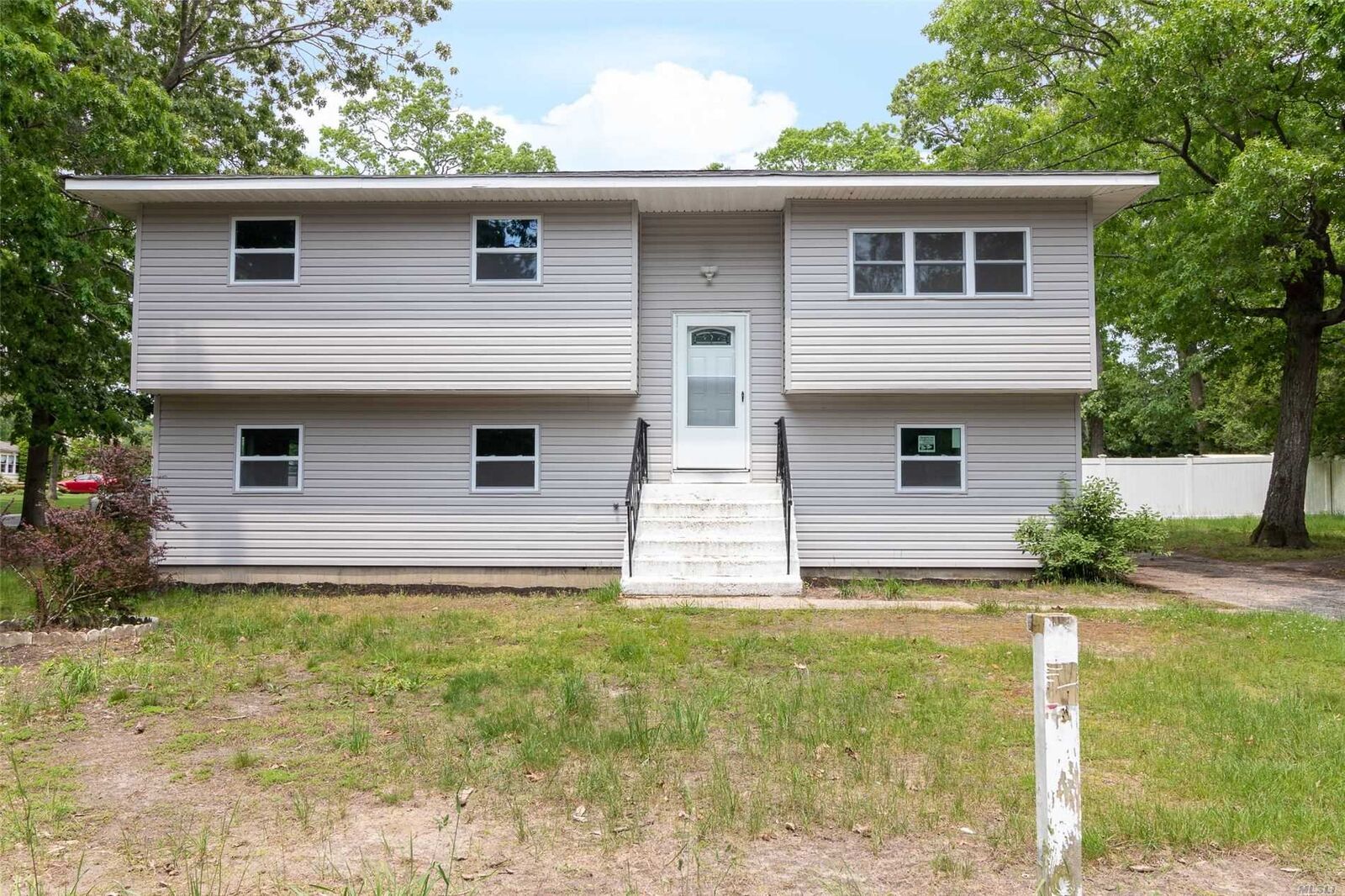 Property Photo:  9 Drew Lane  NY 11934 