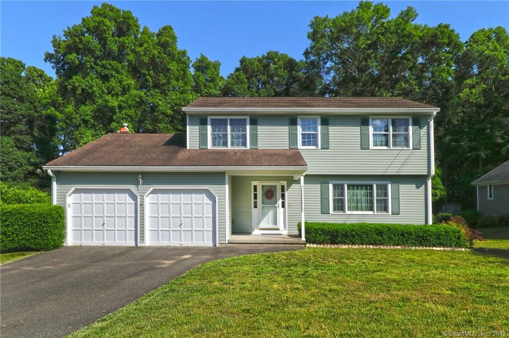 Property Photo: 176 Cornfield Road CT 06461