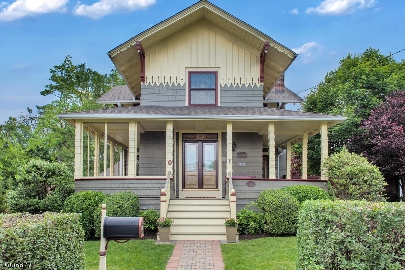 Property Photo: 5 St Cloud Pl NJ 07052