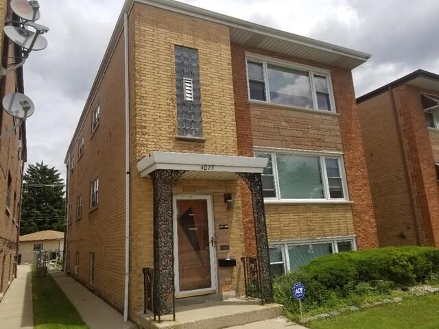 Property Photo:  6023 North Elston Avenue  IL 60646 