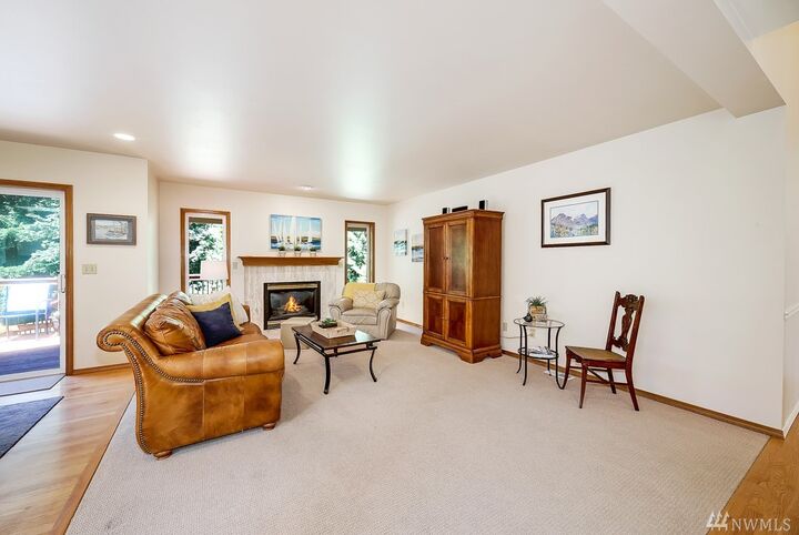 MLS#1473943: 16754 SE 45th St, Bellevue, WA 98006