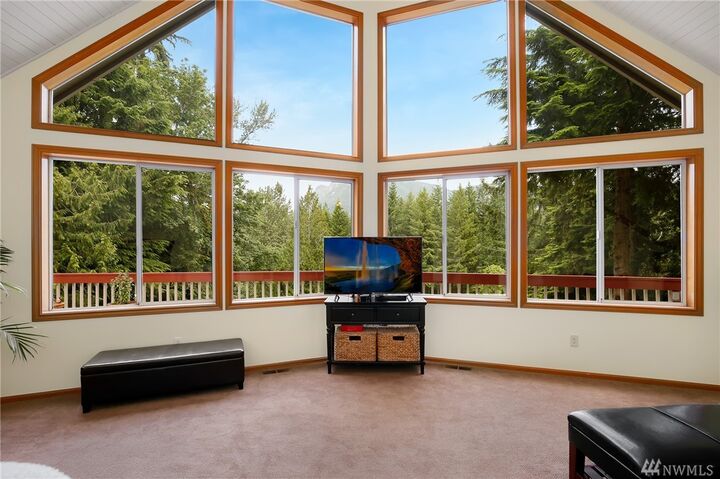 Property Photo:  43224 SE 149th St  WA 98045 