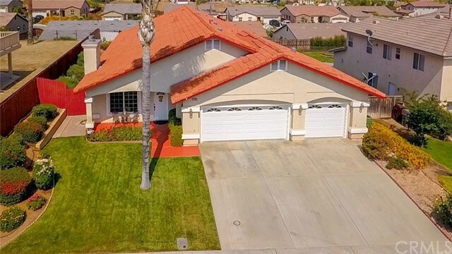 Property Photo:  26151 Coronada Drive  CA 92555 