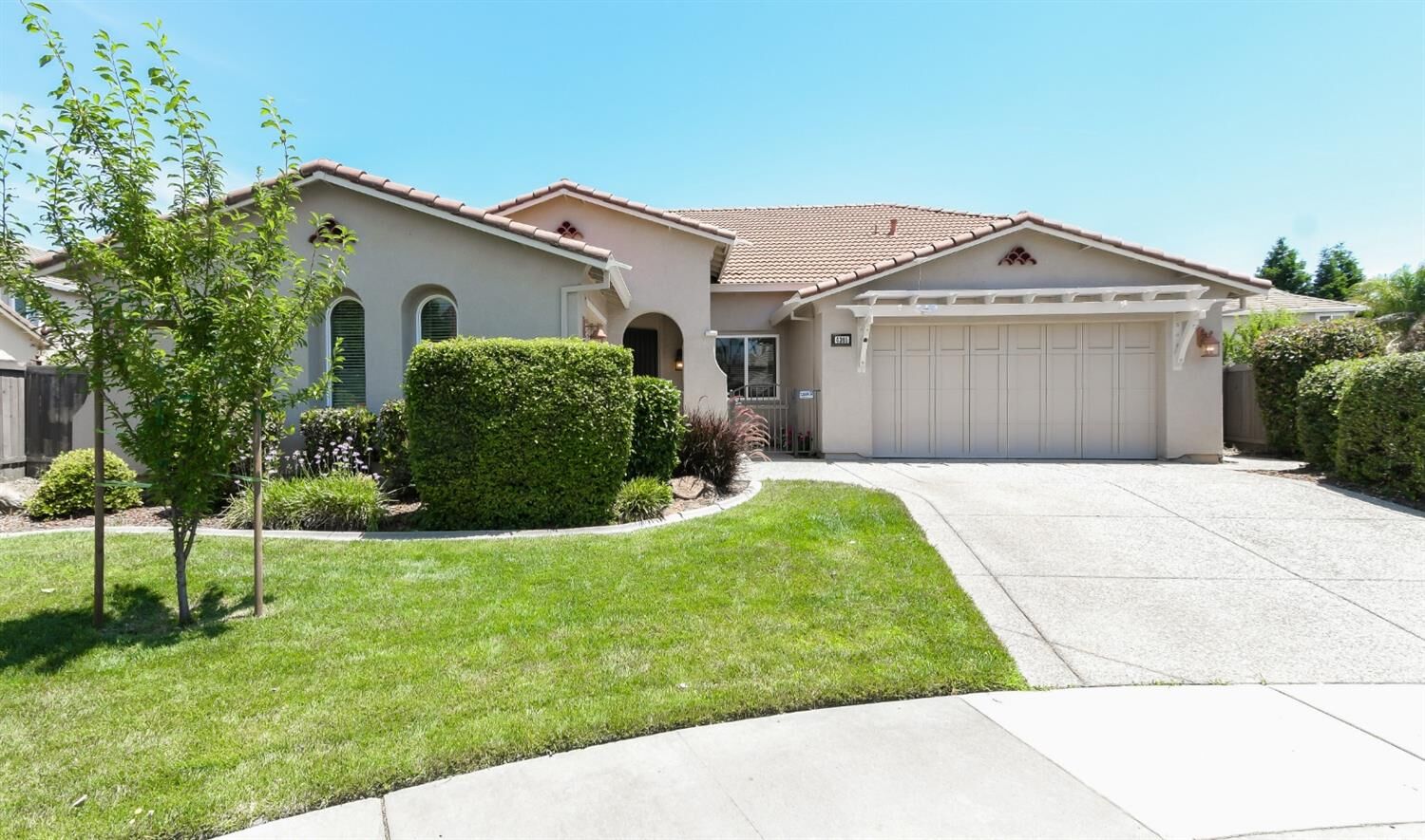 Property Photo: 4395 Kelman Court CA 95742