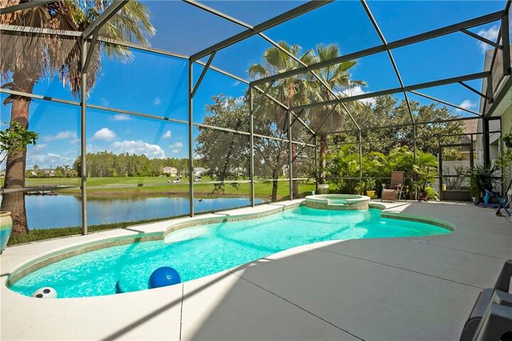 Property Photo:  1662 Anna Catherine Drive  FL 32828 