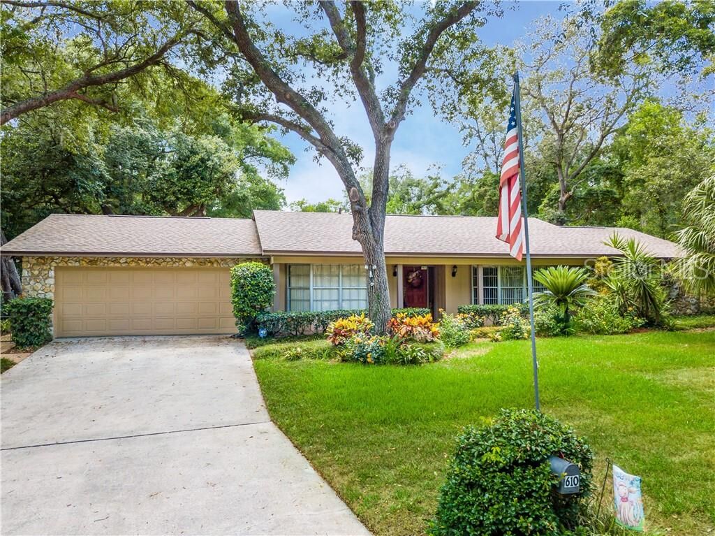 Property Photo: 610 Archibald Avenue FL 32701
