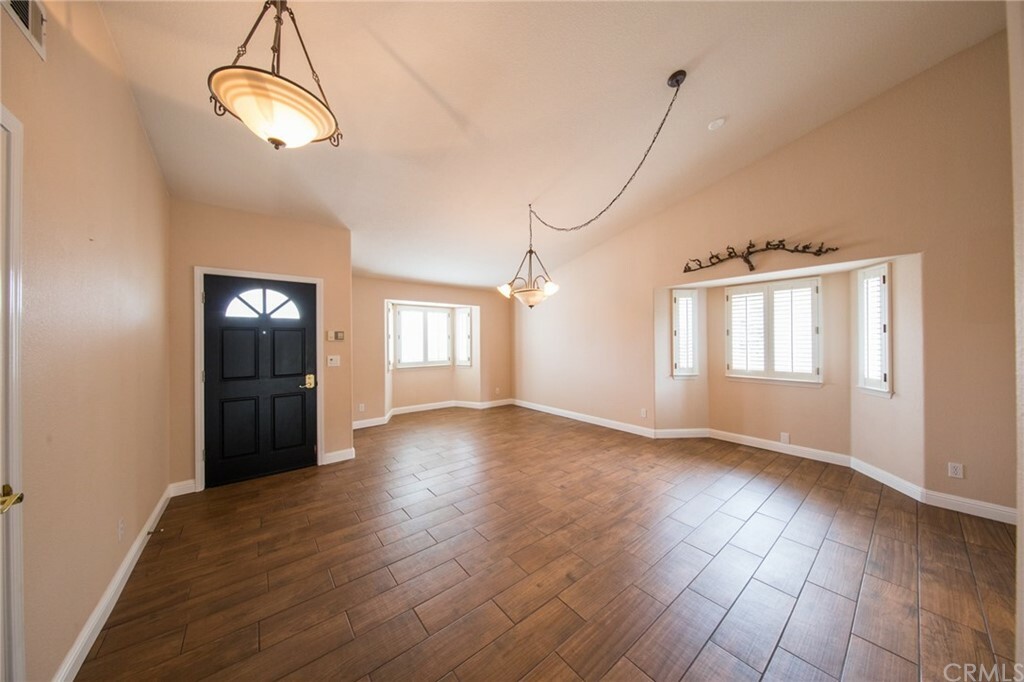 Property Photo:  864 McCloud Street  CA 93455 