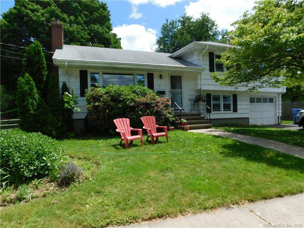 Property Photo:  15 Edgemere Road  CT 06517 