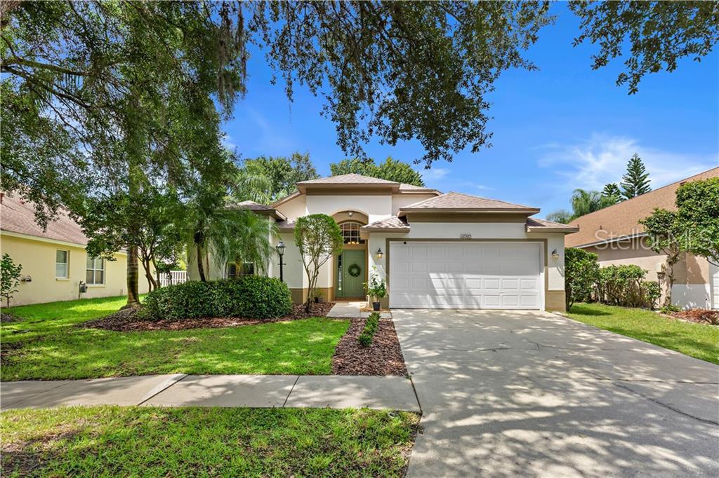 Property Photo: 12305 Glenfield Avenue FL 33626