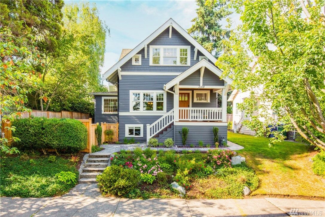 Property Photo: 2108 N 44th St WA 98103