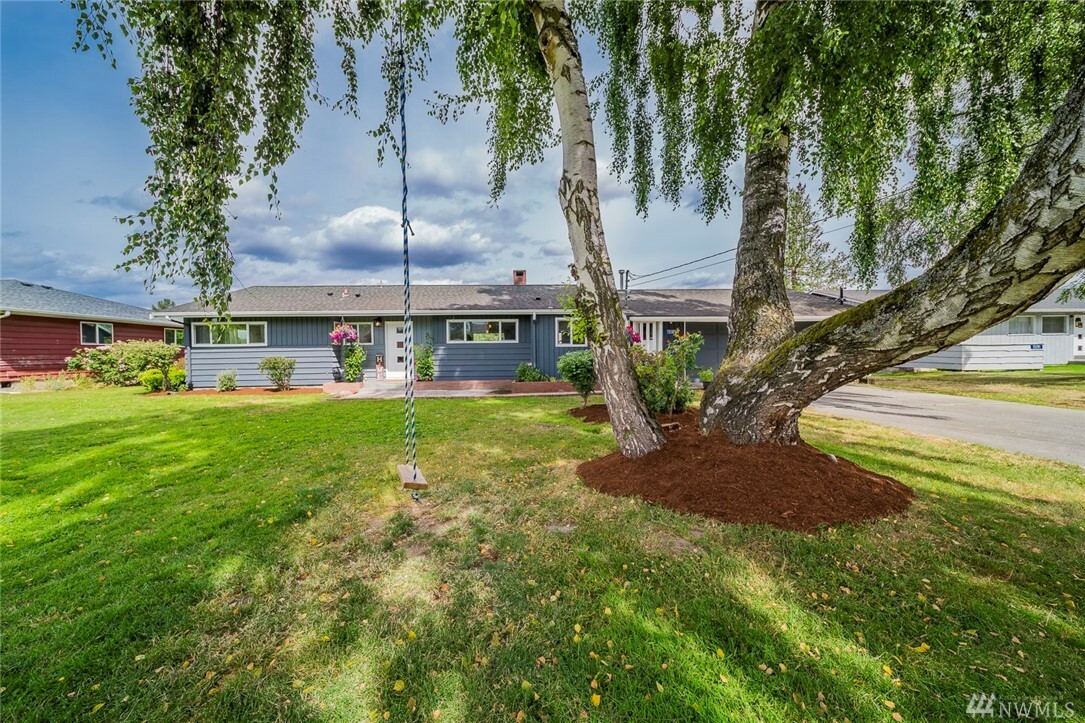 Property Photo:  15185 Sunset Lane  WA 98273 