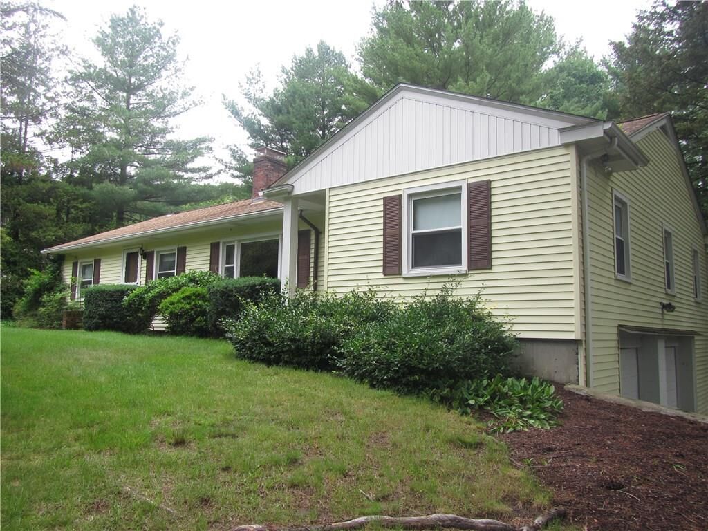 Property Photo:  61 Smith Av  RI 02828 