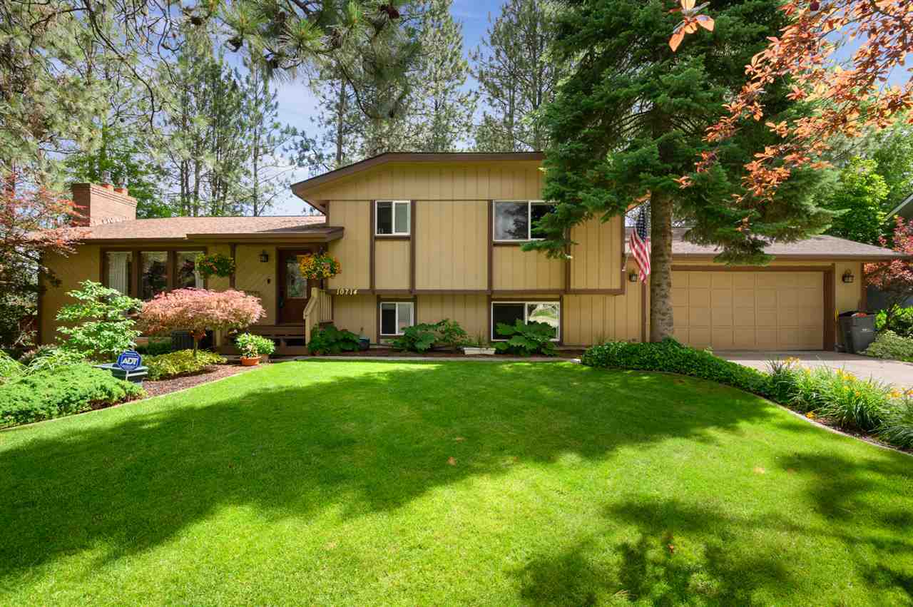 Property Photo:  10714 N College Place Dr  WA 99218 