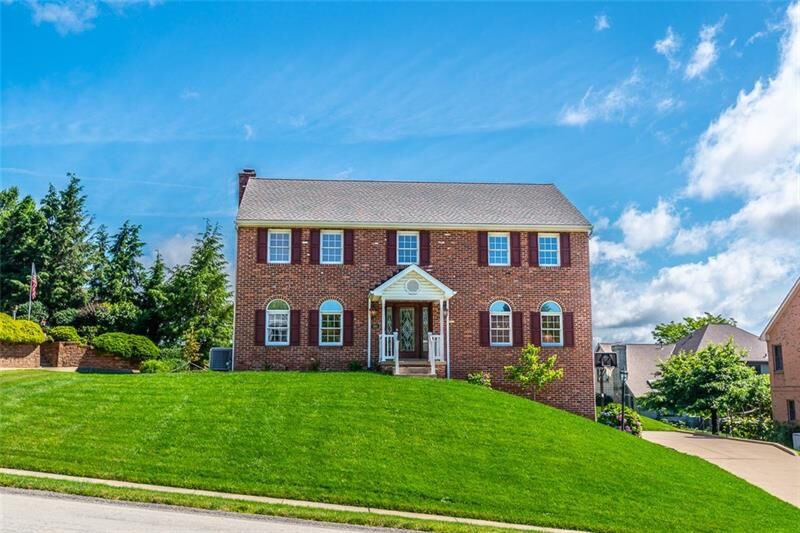 Property Photo:  366 Cobblestone Circle  PA 15136 