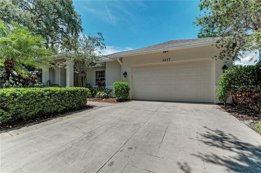 Property Photo:  4417 Chimney Creek Drive  FL 34235 