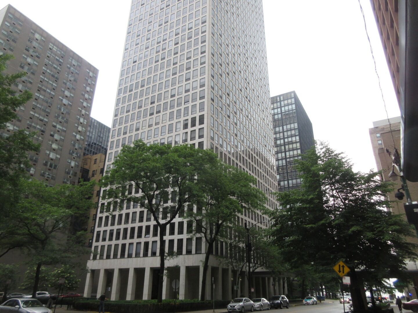 Property Photo: 260 East Chestnut Street 914 IL 60611